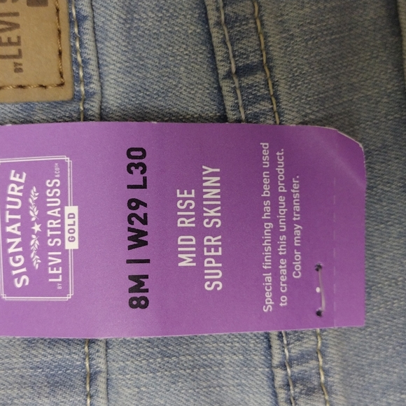 Levi Skinny Jeans - Picture 3 of 3